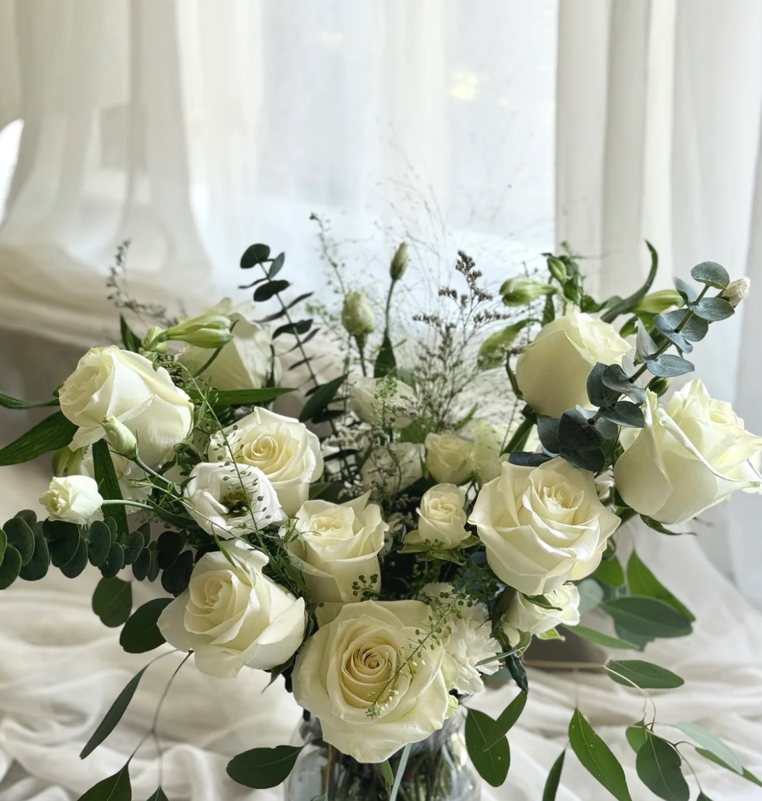 La Fortune Vase Arrangement - White